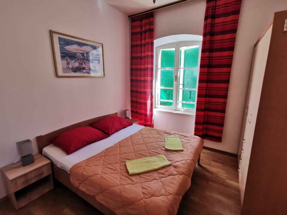 Big And Spacious Apartment In The Heart Of Omiš Εξωτερικό φωτογραφία