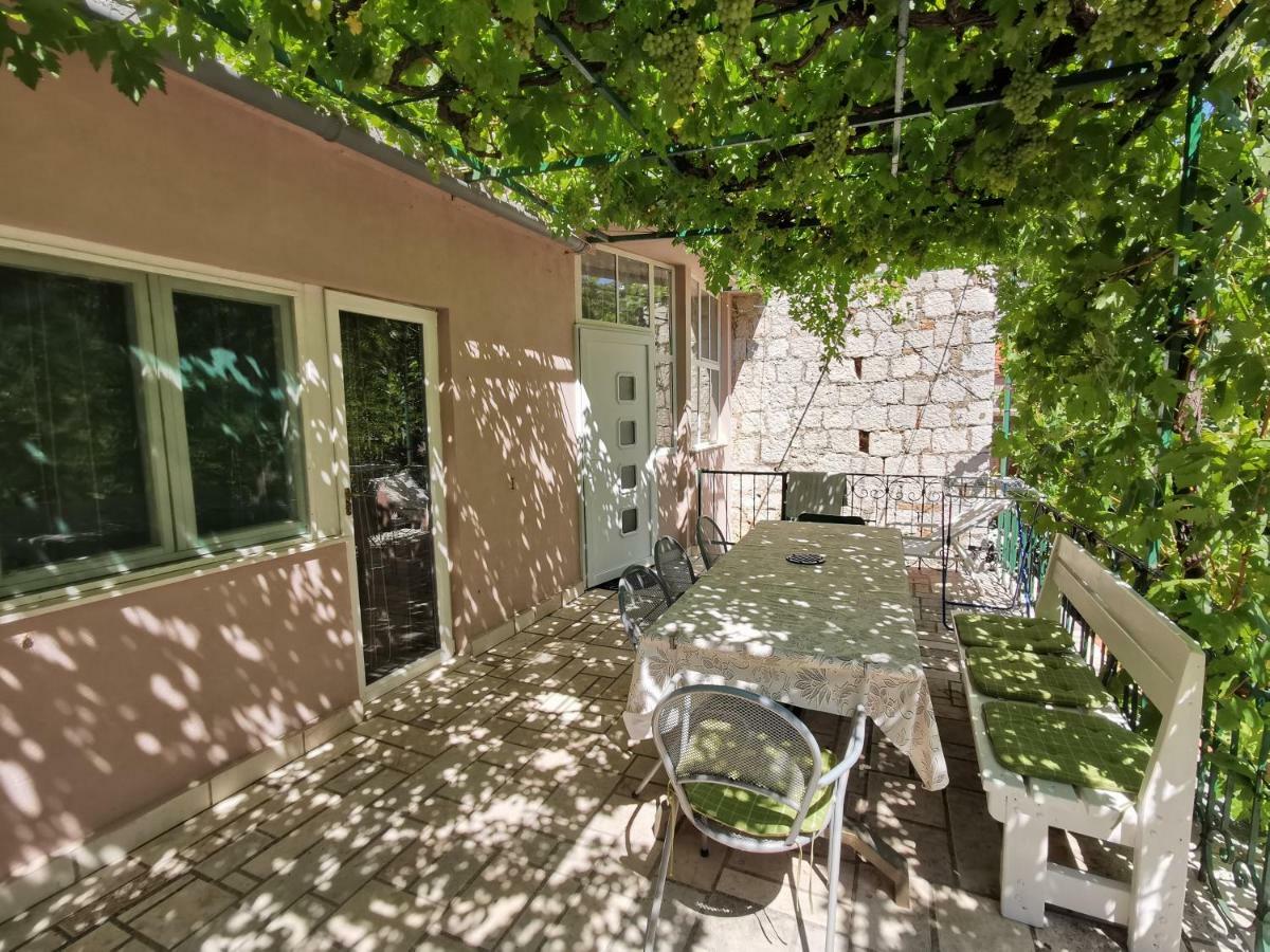 Big And Spacious Apartment In The Heart Of Omiš Εξωτερικό φωτογραφία